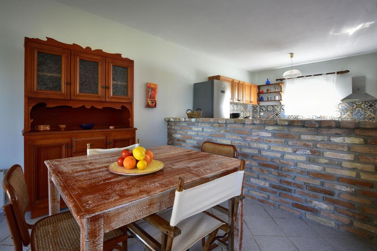 Villa By The Sea - Βίλα Πάνω Στη Θάλασσα Kavos Ngoại thất bức ảnh