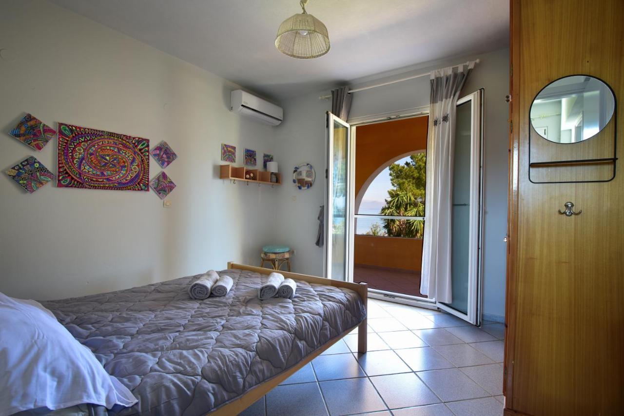 Villa By The Sea - Βίλα Πάνω Στη Θάλασσα Kavos Ngoại thất bức ảnh